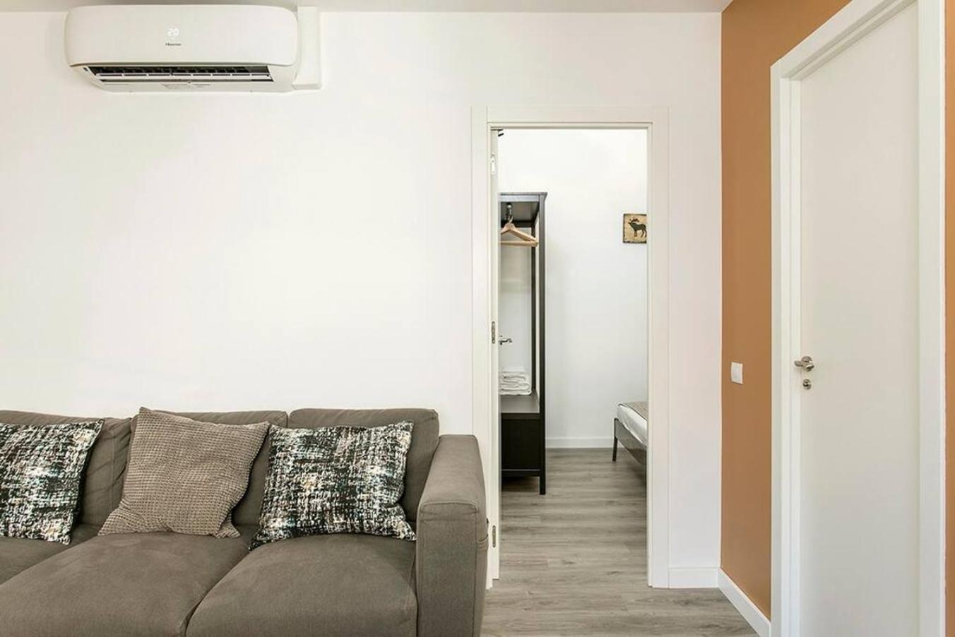 Cozy&New With Terrace Apartman L'Hospitalet de Llobregat Kültér fotó