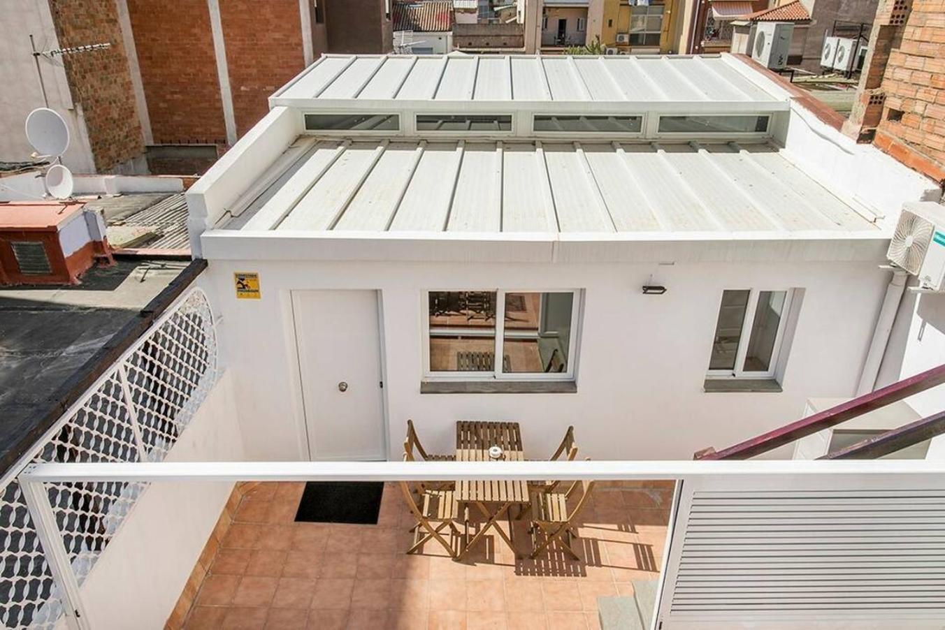 Cozy&New With Terrace Apartman L'Hospitalet de Llobregat Kültér fotó