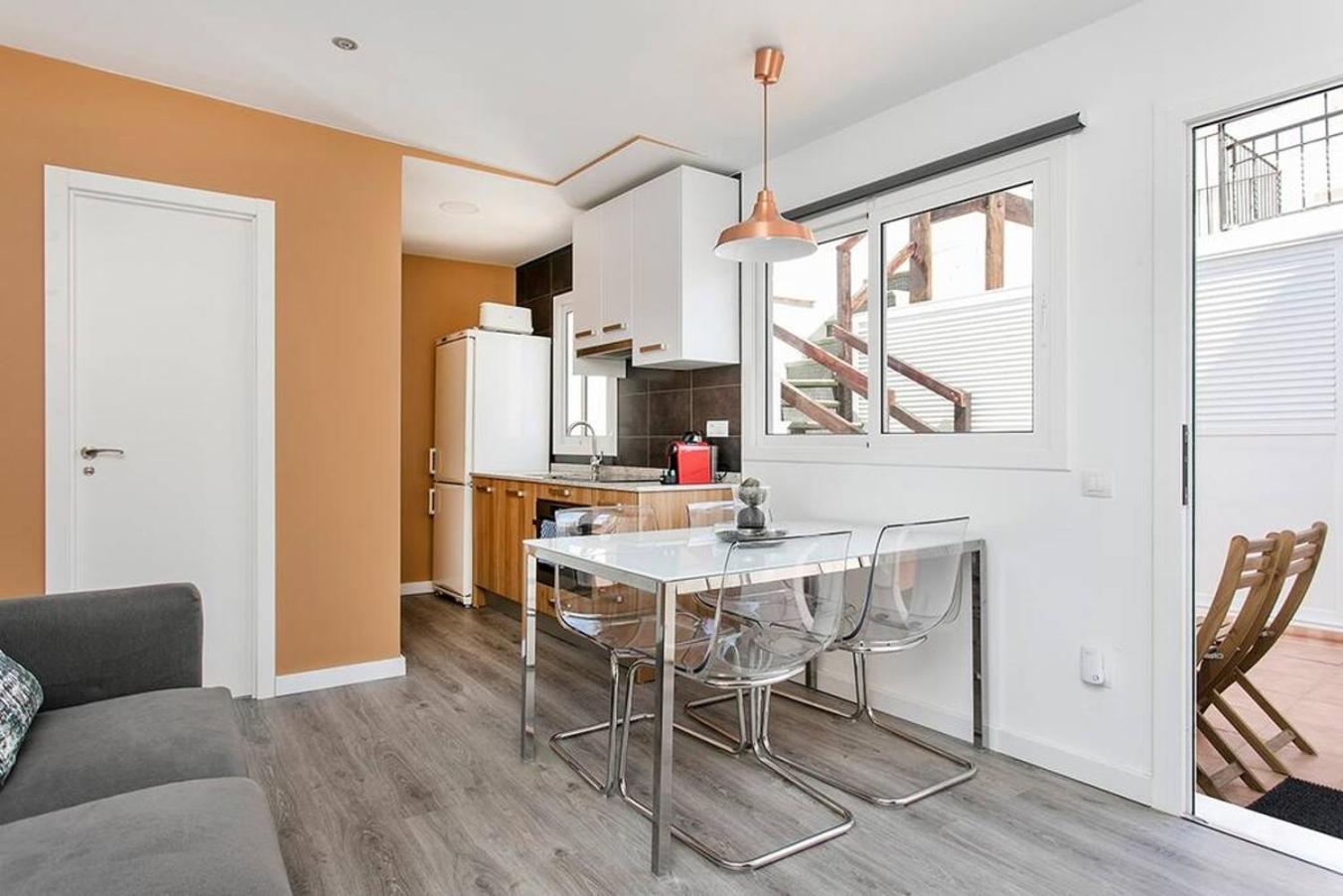 Cozy&New With Terrace Apartman L'Hospitalet de Llobregat Kültér fotó